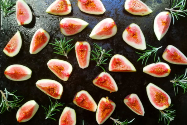 Roasted figs